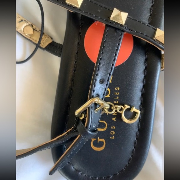 *NWT GUESS Women’s Black& Gold Studded Sandals SIZE 7 NWT* - Picture 5 of 8